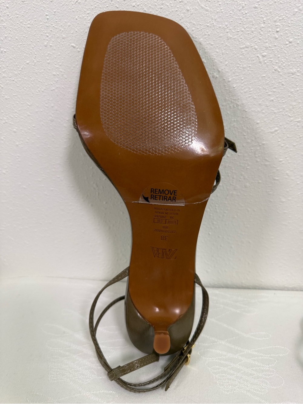 Zara Olive Strappy Kitten Heel Thong Sandals Made in Spain EU 38 NWOT - Picture 8 of 15